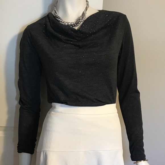 Studio grey shirt with sparkle - Picture 5 of 6